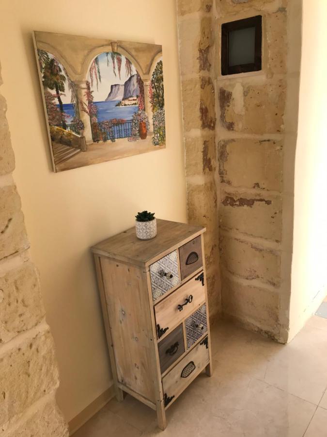 The Cloisters Bed And Breakfast Xagħra Exterior foto