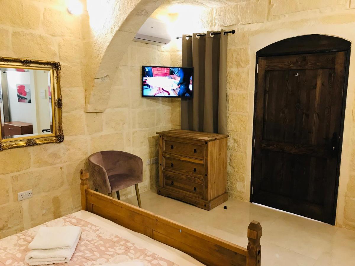 The Cloisters Bed And Breakfast Xagħra Exterior foto