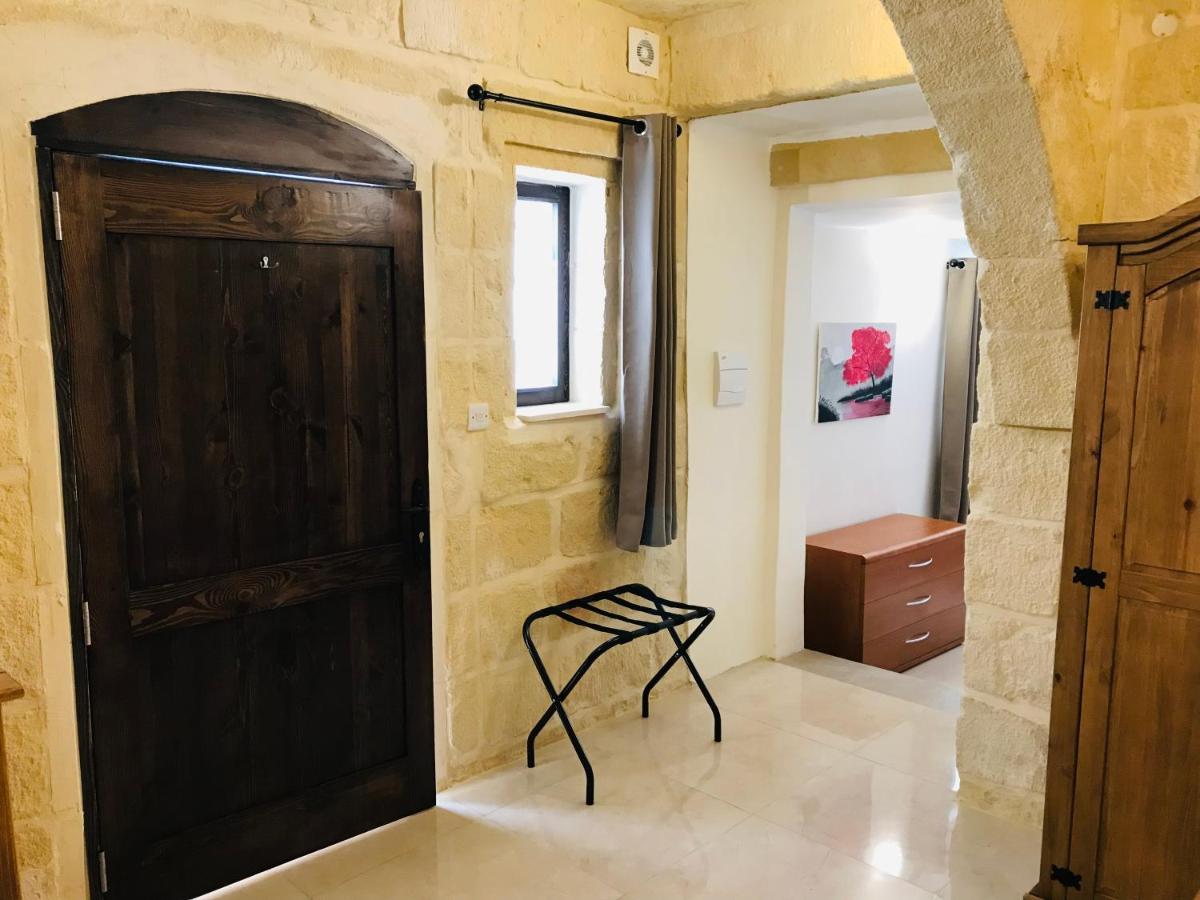 The Cloisters Bed And Breakfast Xagħra Exterior foto