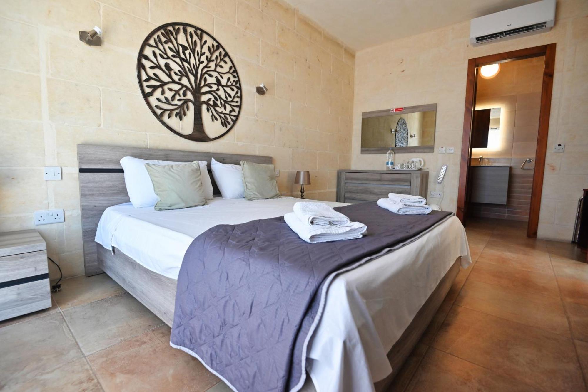 The Cloisters Bed And Breakfast Xagħra Exterior foto