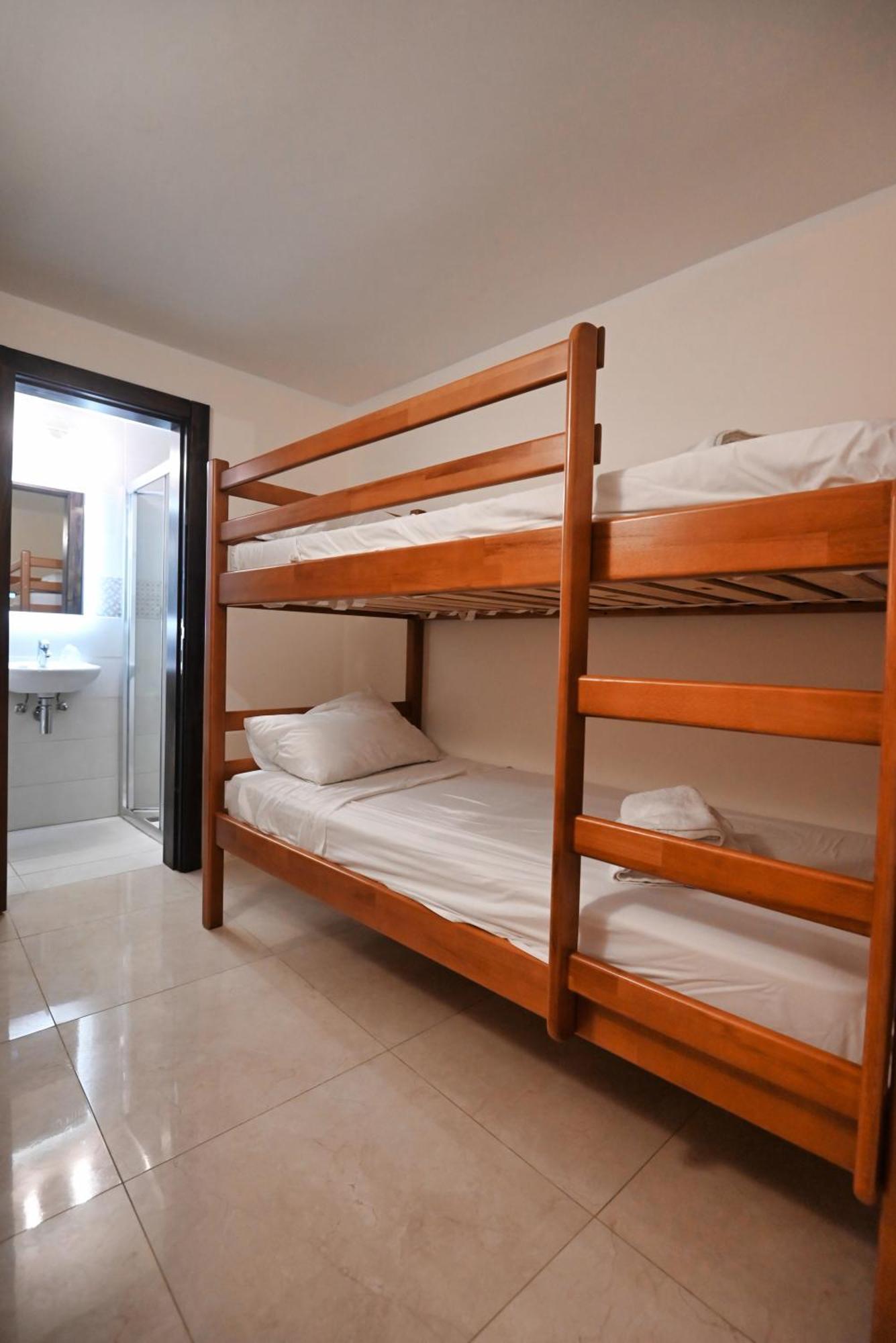 The Cloisters Bed And Breakfast Xagħra Exterior foto