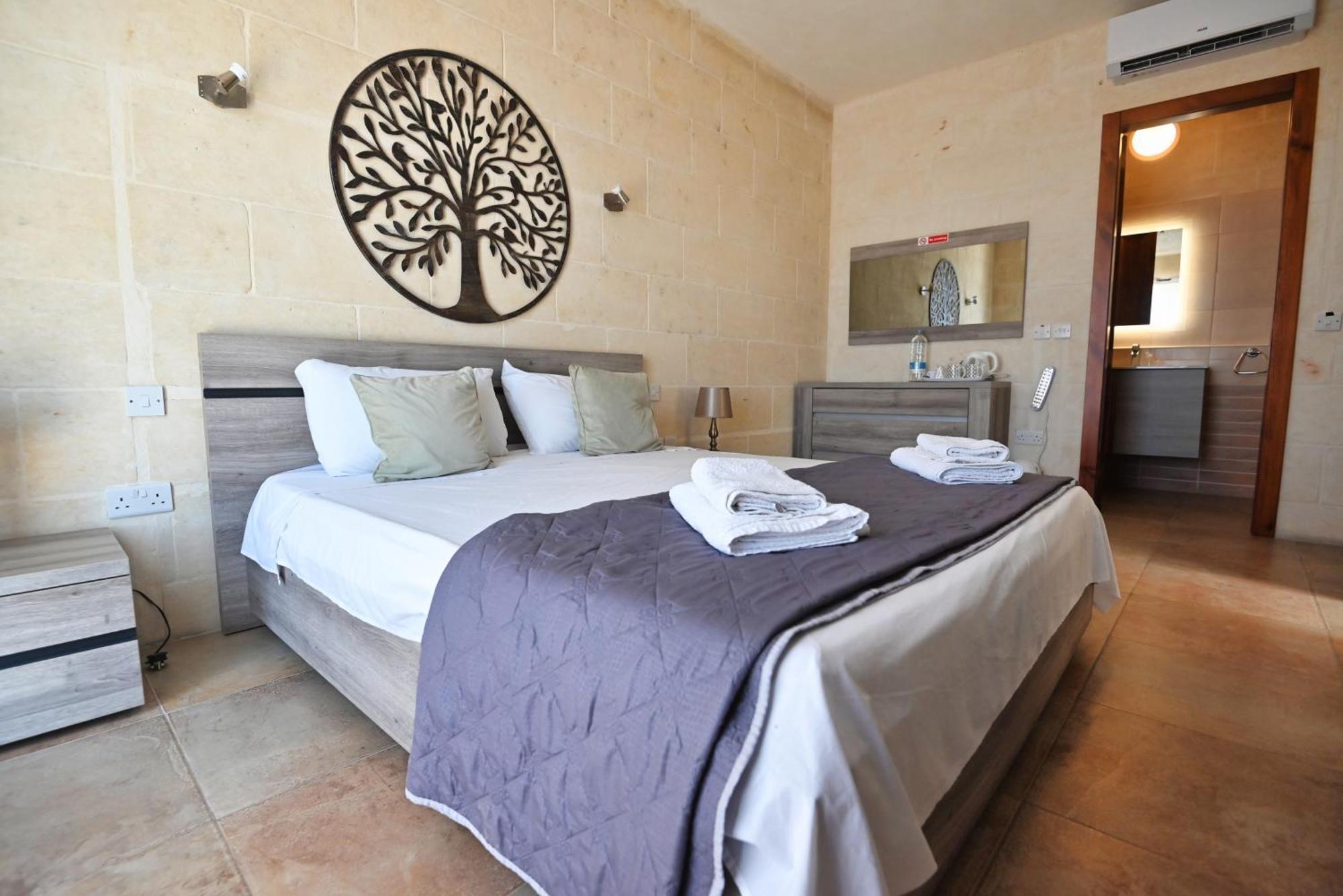 The Cloisters Bed And Breakfast Xagħra Exterior foto