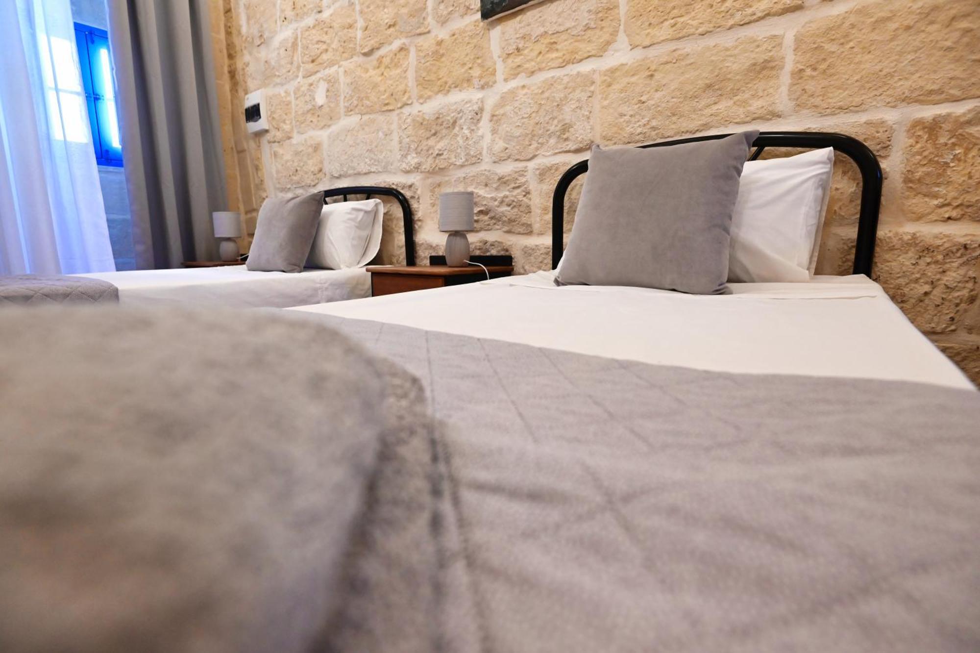 The Cloisters Bed And Breakfast Xagħra Exterior foto
