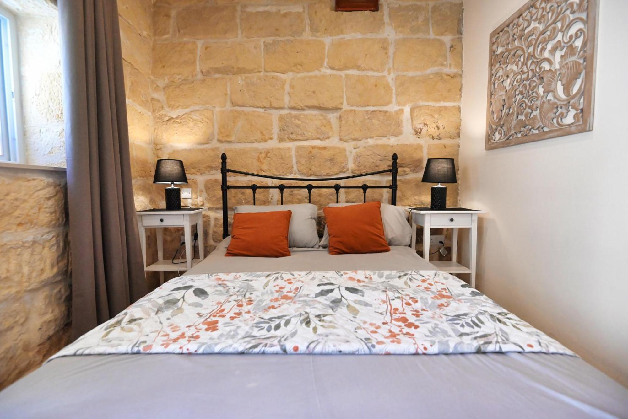 The Cloisters Bed And Breakfast Xagħra Exterior foto